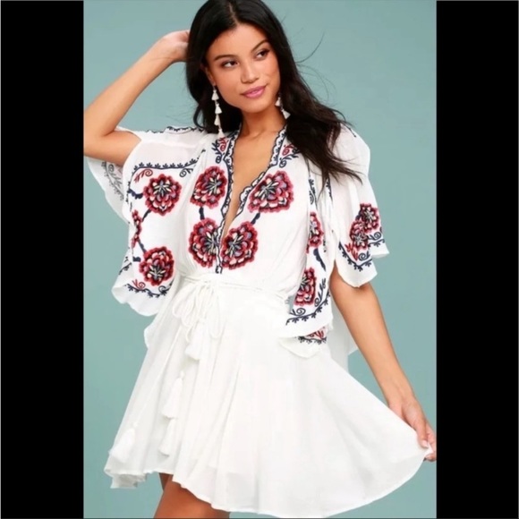 Free People Dresses & Skirts - Free People White Cora Embroidered Boho Flowy Lightweight Mini Dress Small